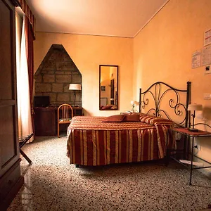 https://albergo-guastini.it-tuscanyhotel.com